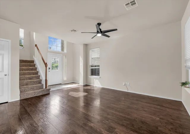 Photo 4 of Single family home for sale at 6505 Burling St, Woodway, TX 76712 | MLS# 21319072 | Listing updated on 2026-09-13
