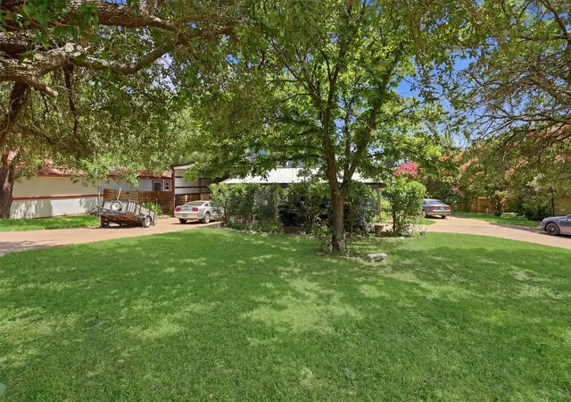 Photo 1 of Sale Pending at 1101 Charles St, Weatherford, TX 76086 | MLS# 21316401 | Listing updated on 2026-09-09