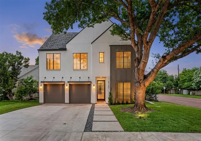 Photo 1 of Single family home for sale at 6367 Mccommas Blvd, Dallas, TX 75214 | MLS# 21319655 | Listing updated on 2026-09-13