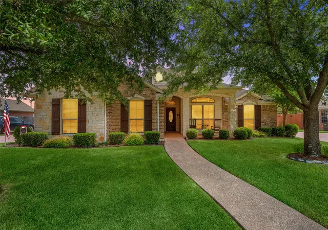 Photo 1 of Single family home for sale at 208 Silver Spur Trl, Mc Gregor, TX 76657 | MLS# 21318924 | Listing updated on 2026-09-12