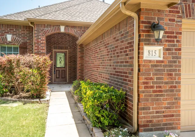 Photo 1 of Sale Pending at 815 Horizon Ridge Cir, Little Elm, TX 75068 | MLS# 21316168 | Listing updated on 2026-09-21