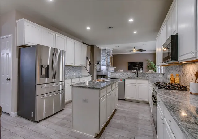 Photo 3 of Single family home for sale at 1040 Churchill Dr, Frisco, TX 75036 | MLS# 21313859 | Listing updated on 2026-09-13