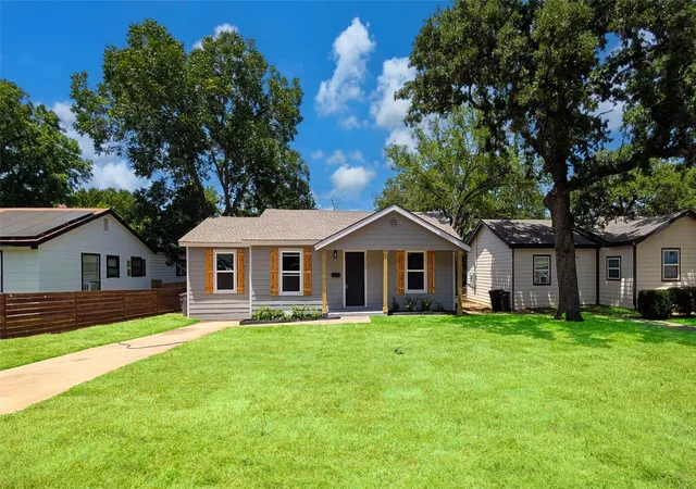 Photo 1 of Single family home for sale at 3725 Childress St, Fort Worth, TX 76119 | MLS# 21319590 | Listing updated on 2026-10-05