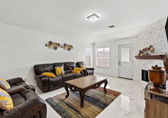 Photo 3 of Single family home for sale at 3207 Candlebrook Dr, Wylie, TX 75098 | MLS# 21316431 | Listing updated on 2026-09-14