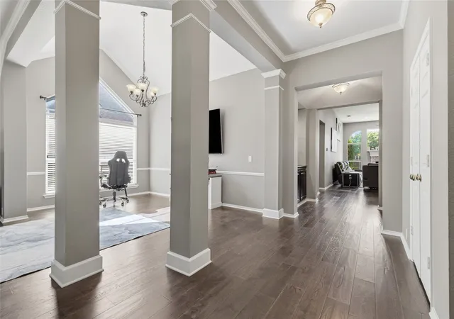 Photo 3 of Single family home for sale at 908 Chapel Dr, Denton, TX 76205 | MLS# 21319982 | Listing updated on 2026-09-10