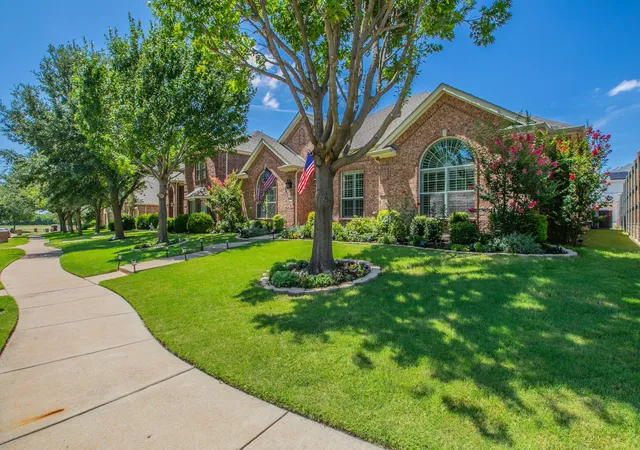 Photo 3 of Sale Pending at 11406 Gatesville Dr, Frisco, TX 75035 | MLS# 21317215 | Listing updated on 2026-09-12