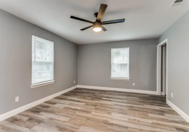 Photo 3 of Single family home for sale at 2314 Dathe St, Dallas, TX 75215 | MLS# 21318492 | Listing updated on 2026-10-20