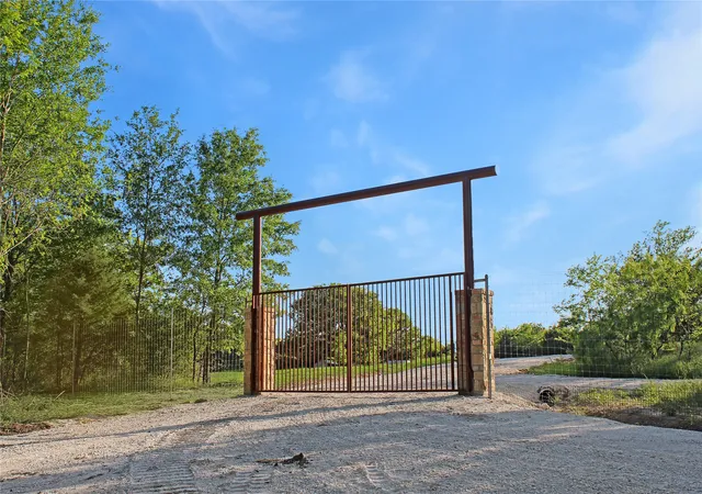Land for sale at 7304 Shady Ln, Scurry, TX 75158 | MLS# 21320102