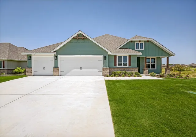 Photo 1 of Single family home for sale at 4202 Padron Ln, Sanger, TX 76266 | MLS# 21320183 | Listing updated on 2026-08-01