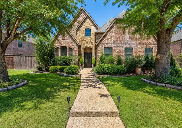 Photo 4 of Single family home for sale at 11058 Wellshire Ln, Frisco, TX 75035 | MLS# 21317811 | Listing updated on 2026-09-15
