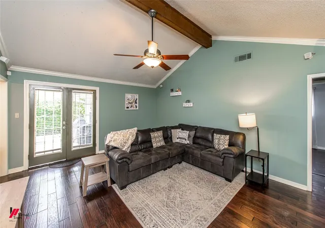 Photo 2 of Single family home for sale at 426 Stratmore Dr, Shreveport, LA 71115 | MLS# 21320223 | Listing updated on 2026-09-14