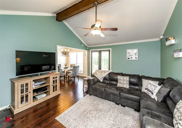 Photo 3 of Single family home for sale at 426 Stratmore Dr, Shreveport, LA 71115 | MLS# 21320223 | Listing updated on 2026-09-14