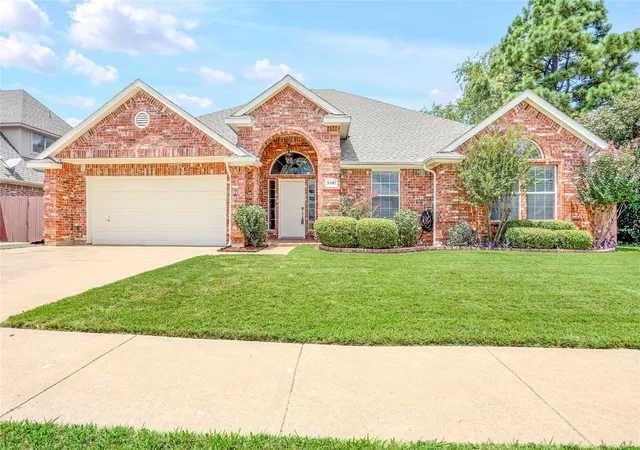 Photo 1 of Single family home for sale at 3401 Ledbetter Ct, Arlington, TX 76001 | MLS# 21316727 | Listing updated on 2026-08-02