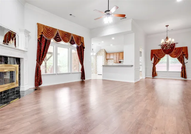 Photo 3 of Single family home for sale at 3401 Ledbetter Ct, Arlington, TX 76001 | MLS# 21316727 | Listing updated on 2026-08-02