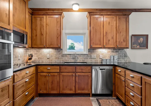 Photo 3 of Sale Pending at 3226 Pine Ave, Waco, TX 76708 | MLS# 21318061 | Listing updated on 2026-09-08