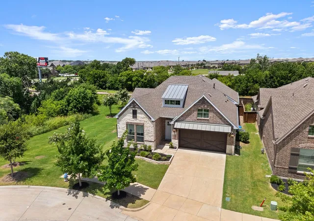 Photo 4 of Single family home for sale at 4705 Brockwell Dr, Carrollton, TX 75010 | MLS# 21317203 | Listing updated on 2026-09-10