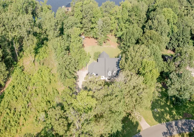 Photo 3 of Single family home for sale at 111 Oak Leaf Trl, Benton, LA 71006 | MLS# 21320439 | Listing updated on 2026-08-01