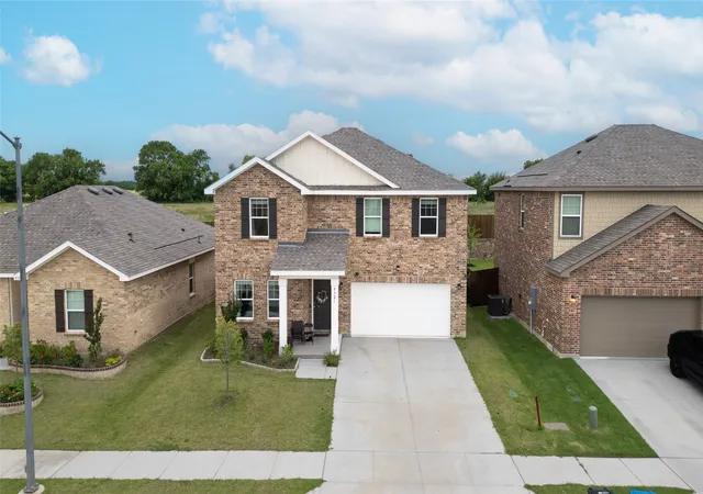 Photo 2 of Single family home for sale at 8321 Bufflehead Dr, Fort Worth, TX 76179 | MLS# 21312637 | Listing updated on 2026-09-12