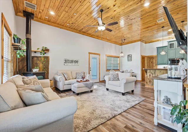 Single family home for sale at 399 Brindley Rd, Maypearl, TX 76064 | MLS# 21319200