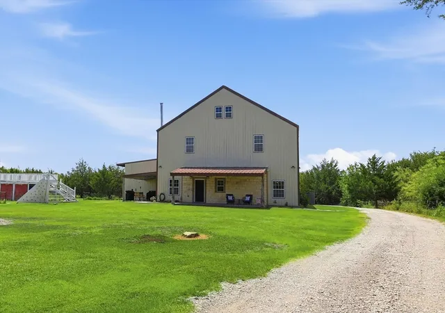 Photo 3 of Single family home for sale at 399 Brindley Rd, Maypearl, TX 76064 | MLS# 21319200 | Listing updated on 2026-09-13