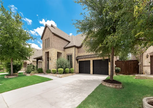 Photo 3 of Single family home for sale at 2021 Calisto Wy, Allen, TX 75013 | MLS# 21320118 | Listing updated on 2026-09-15