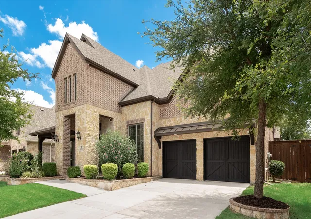 Photo 3 of Single family home for sale at 2021 Calisto Wy, Allen, TX 75013 | MLS# 21320118 | Listing updated on 2026-09-15