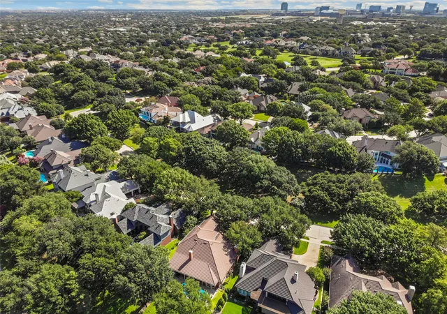 Photo 3 of Single family home for sale at 4633 E Shadow Ridge Dr, Frisco, TX 75034 | MLS# 21320612 | Listing updated on 2026-09-14