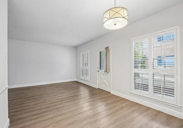 Photo 2 of Condo for sale at 6017 E University Blvd #118, Dallas, TX 75206 | MLS# 21320649 | Listing updated on 2026-09-12