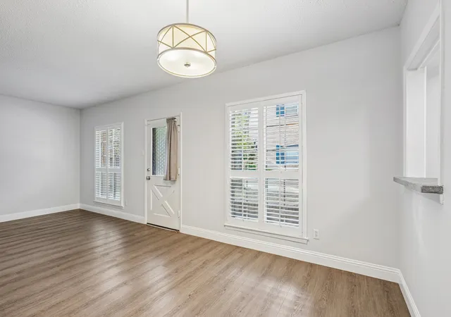 Photo 3 of Condo for sale at 6017 E University Blvd #118, Dallas, TX 75206 | MLS# 21320649 | Listing updated on 2026-09-12