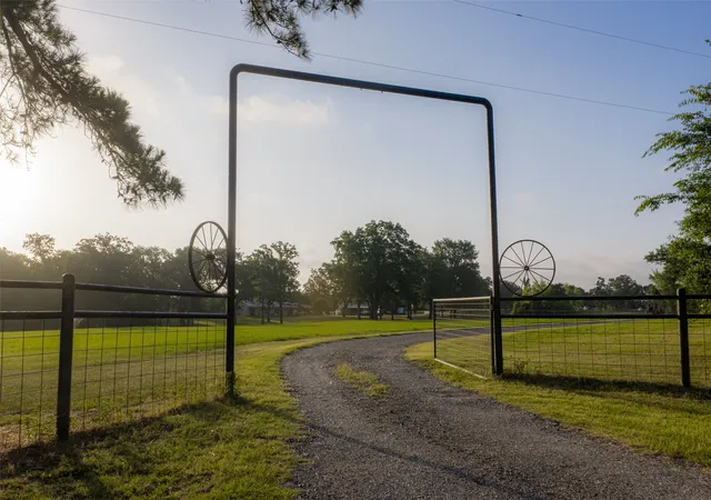 Photo 2 of Land for sale at 10457 State Hwy 110, Van, TX 75790 | MLS# 21319661 | Listing updated on 2026-09-13