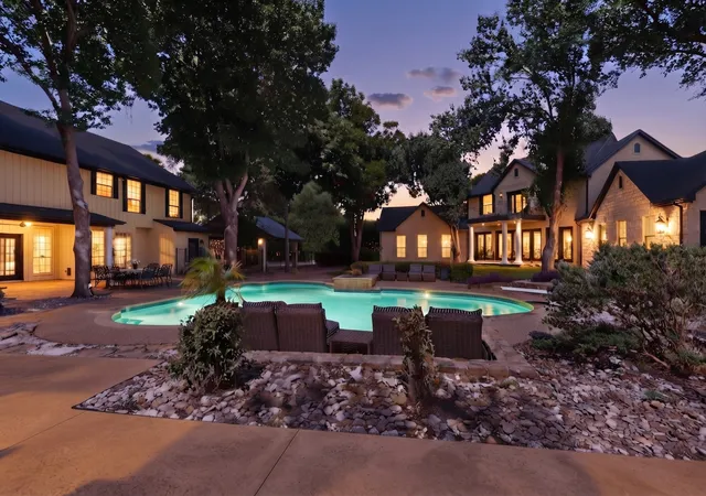 Photo 2 of Single family home for sale at 6130 Grauton Dr, Mansfield, TX 76063 | MLS# 21320489 | Listing updated on 2026-09-29