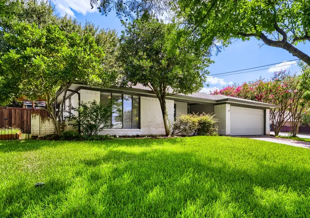 Photo 1 of Single family home for sale at 2025 Redwood Trl, Grapevine, TX 76051 | MLS# 21309840 | Listing updated on 2026-07-28