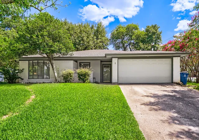 Photo 3 of Single family home for sale at 2025 Redwood Trl, Grapevine, TX 76051 | MLS# 21309840 | Listing updated on 2026-07-28