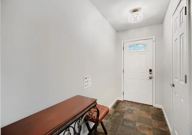 Photo 3 of Single family home for sale at 2025 Redwood Trl, Grapevine, TX 76051 | MLS# 21309840 | Listing updated on 2026-07-28