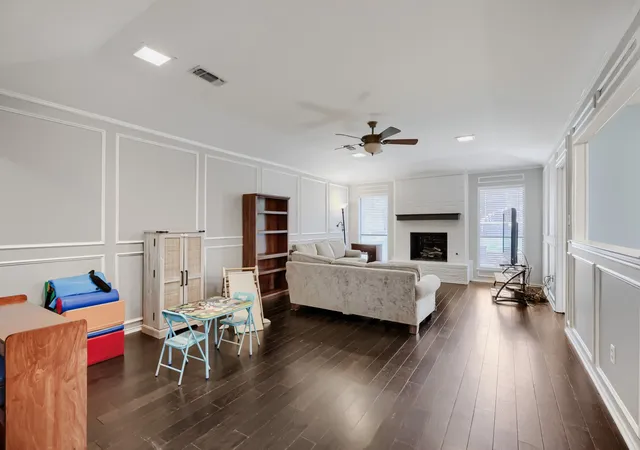 Photo 4 of Single family home for sale at 2025 Redwood Trl, Grapevine, TX 76051 | MLS# 21309840 | Listing updated on 2026-07-28