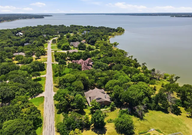 Photo 1 of Single family home for sale at 3101 W Oak Shores Dr, Cross Roads, TX 76227 | MLS# 21320846 | Listing updated on 2026-07-30