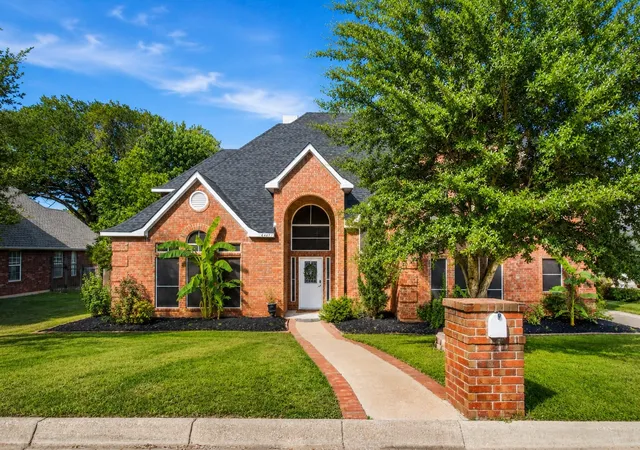 Photo 1 of Single family home for sale at 4407 Murwick Dr, Arlington, TX 76016 | MLS# 21320789 | Listing updated on 2026-09-16