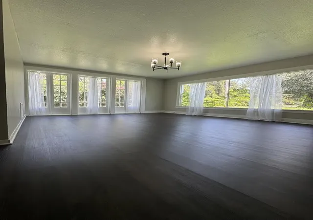 Photo 4 of Single family home for sale at 117 N Cleveland St, Shreveport, LA 71107 | MLS# 21320101 | Listing updated on 2026-09-13