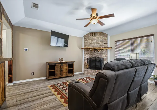 Photo 3 of Single family home for sale at 119 Harli Dr, Trenton, TX 75490 | MLS# 21320830 | Listing updated on 2026-09-14