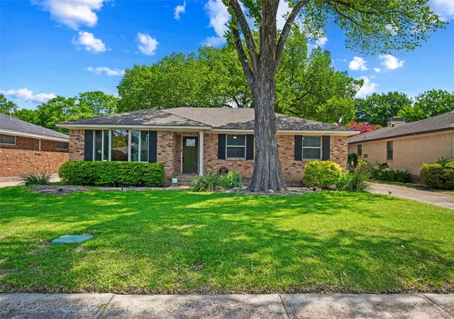 Photo 1 of Single family home for sale at 2536 Saint Francis Ave, Dallas, TX 75228 | MLS# 21316221 | Listing updated on 2026-10-20