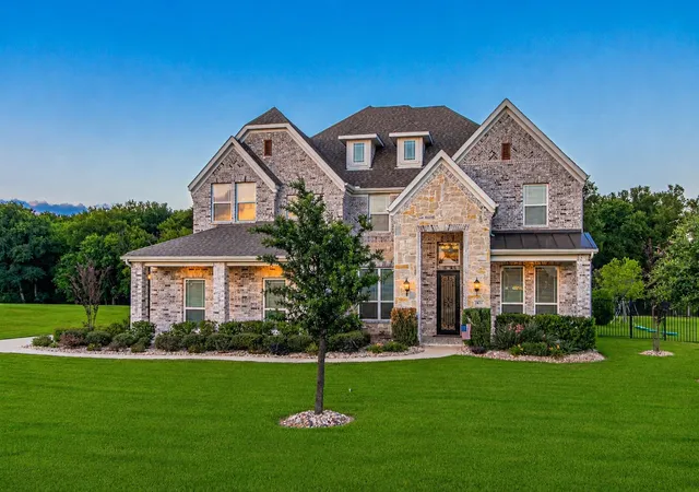 Photo 1 of Single family home for sale at 1821 Lincoln Rd, Lucas, TX 75002 | MLS# 21318361 | Listing updated on 2026-09-12