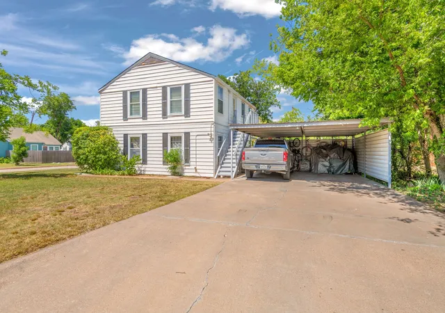 Photo 3 of House for sale at 2202 And 2204 S 12Th St, Abilene, TX 79605 | MLS# 21293998 | Listing updated on 2026-10-02