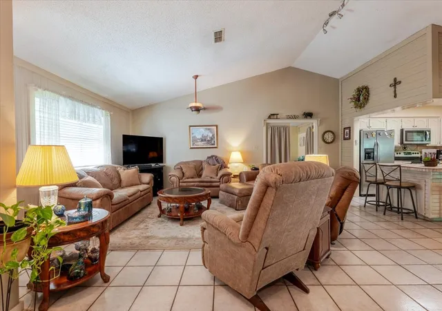Photo 3 of Single family home for sale at 3908 Bandera Dr, Granbury, TX 76049 | MLS# 21320948 | Listing updated on 2026-09-10
