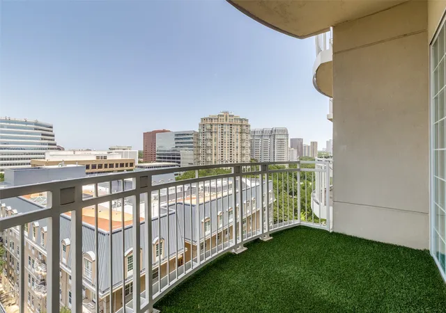 Photo 2 of Condo for sale at 3225 Turtle Creek Blvd #1134, Dallas, TX 75219 | MLS# 21318778 | Listing updated on 2026-09-11