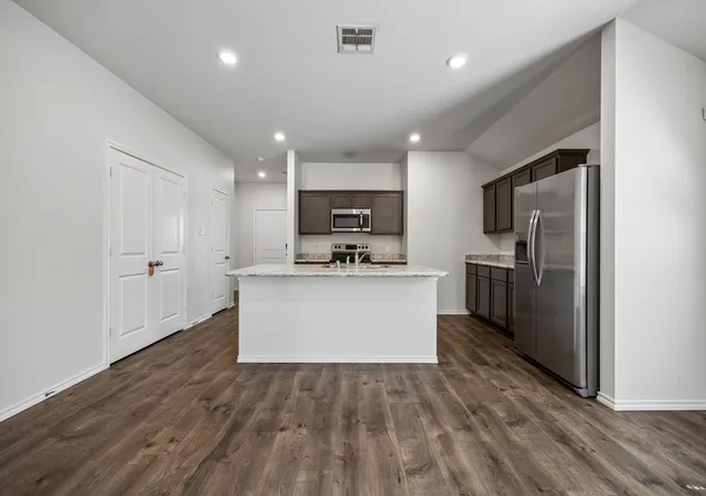 Photo 3 of Sale Pending at 313 Samuel St, Denton, TX 76207 | MLS# 21315759 | Listing updated on 2026-09-11