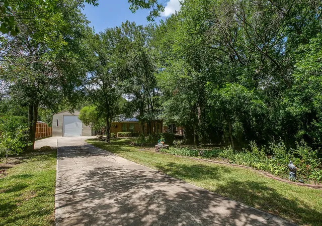 Photo 2 of Single family home for sale at 4056 Tortoise Ln, Fort Worth, TX 76135 | MLS# 21318965 | Listing updated on 2026-09-11