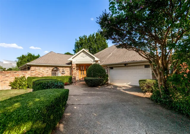 Photo 1 of Single family home for sale at 14784 Lochinvar Ct, Dallas, TX 75254 | MLS# 21320972 | Listing updated on 2026-09-13
