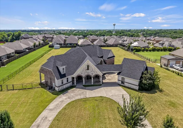 Photo 2 of Single family home for sale at 9770 County Road 483, Lavon, TX 75166 | MLS# 21301672 | Listing updated on 2026-09-30