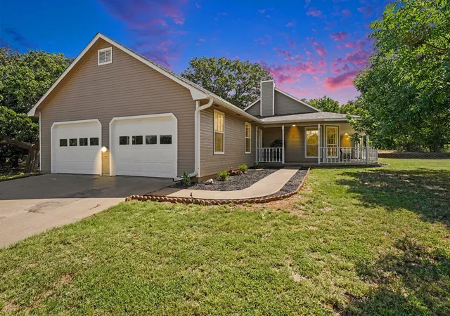 Photo 1 of Sale Pending at 4225 Fm 2415, Alvarado, TX 76009 | MLS# 21321228 | Listing updated on 2026-09-29