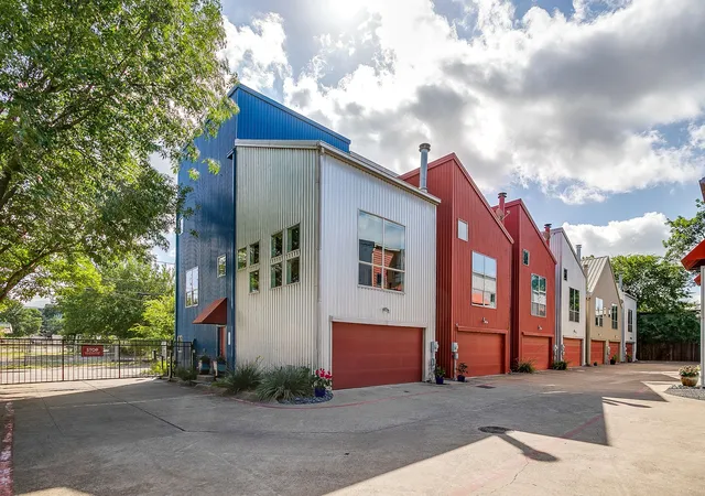 Photo 1 of Townhouse for sale at 1429 Caddo St #G, Dallas, TX 75204 | MLS# 21321194 | Listing updated on 2026-08-02